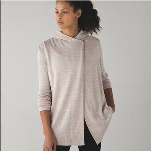 Lululemon Peace Of Mind Wrap in Cashew White